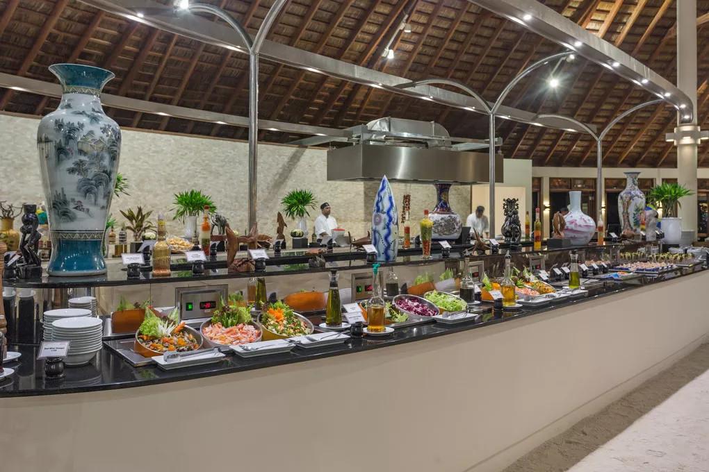 Meeru Island Resort & Spa превью 9