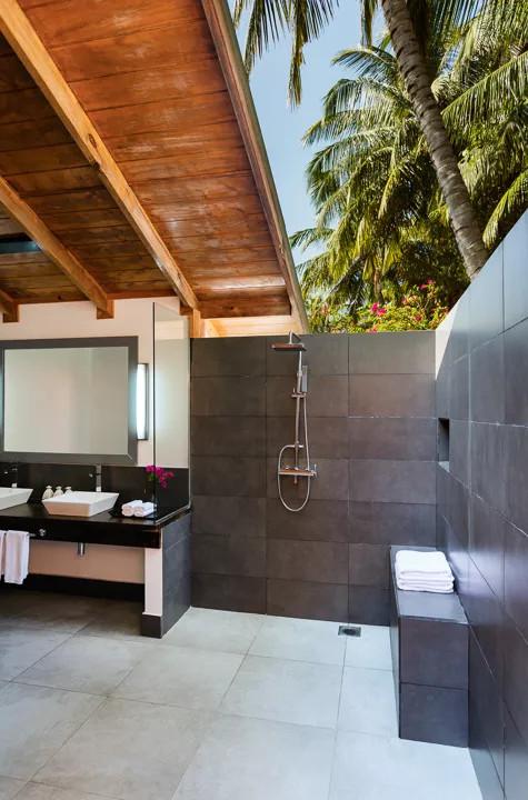 Meeru Island Resort & Spa превью 13