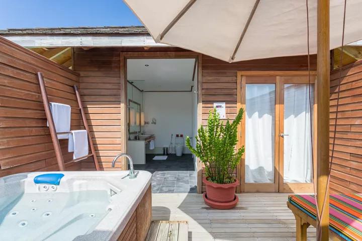 Meeru Island Resort & Spa превью 25