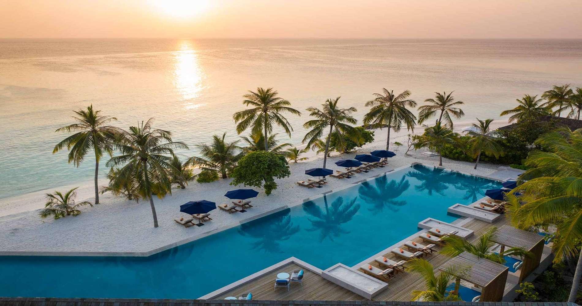 Emerald Faarufushi Resort & Spa превью 21